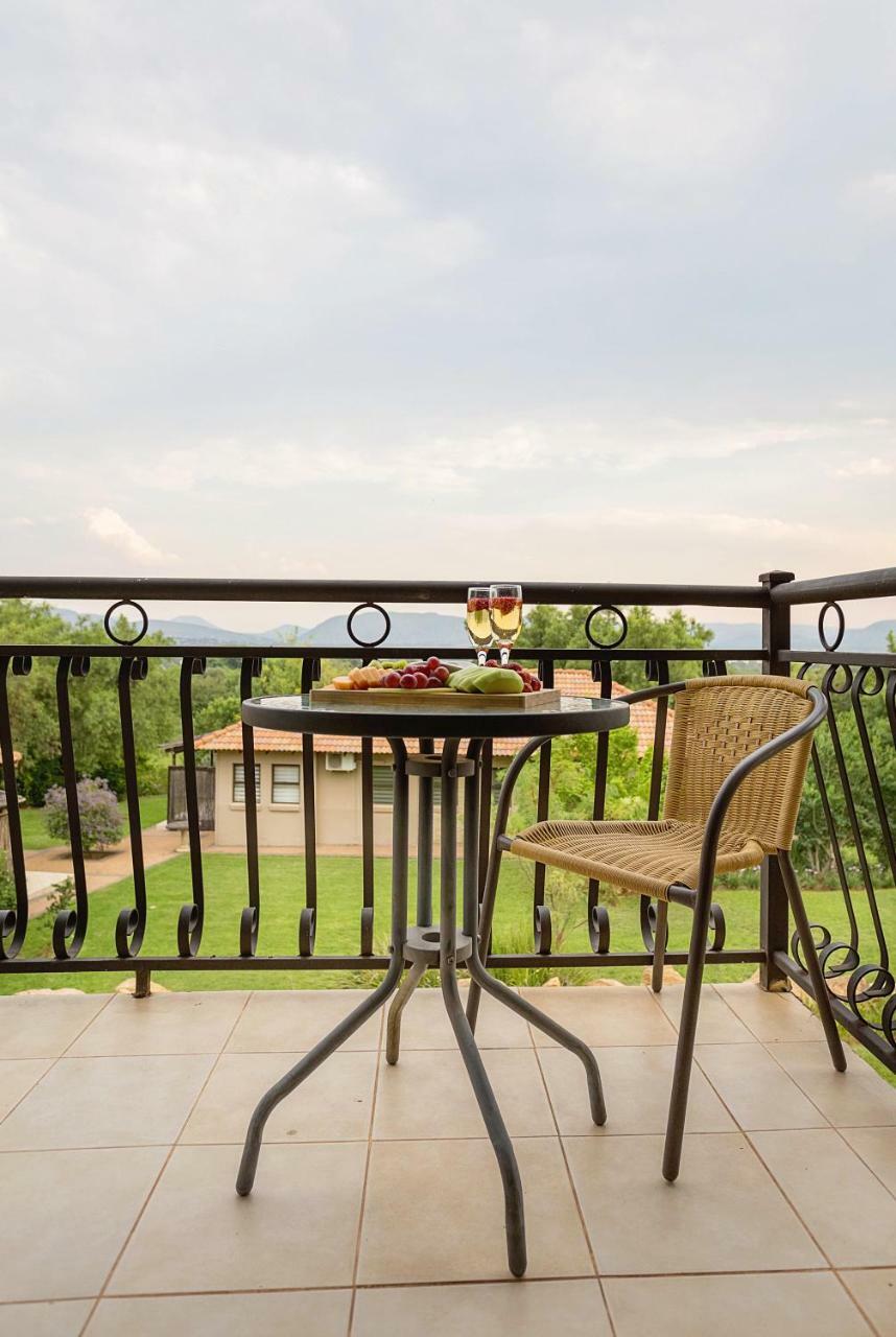 Three Oaks And An Aloe Boutique Hotel Hartbeespoort Eksteriør billede