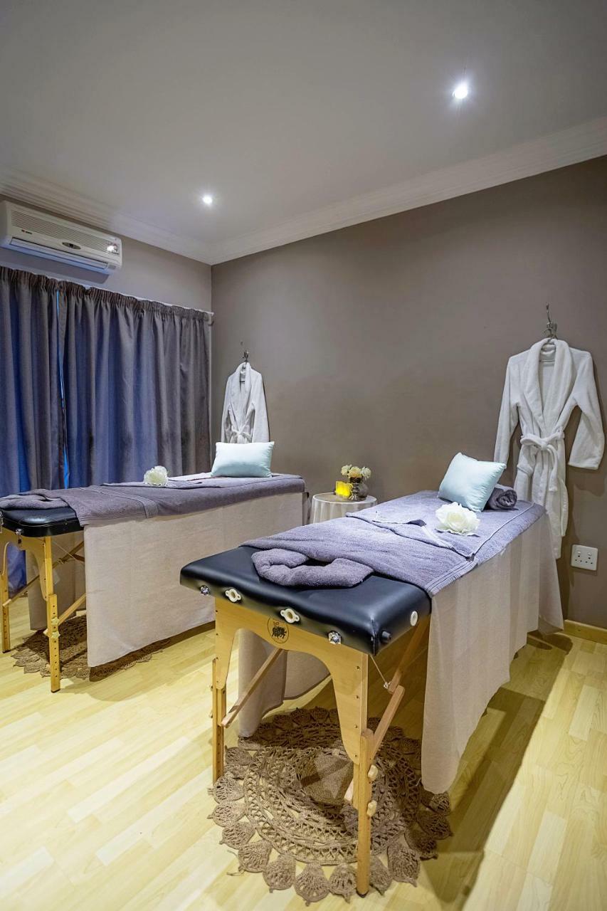 Three Oaks And An Aloe Boutique Hotel Hartbeespoort Eksteriør billede